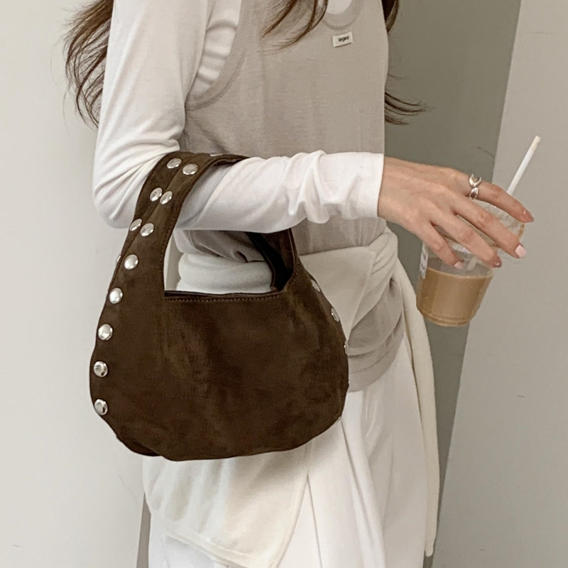 حقيبة عمل وتنقل عصرية جديدة بت - مراجعة Leatherwork Designs وسعره