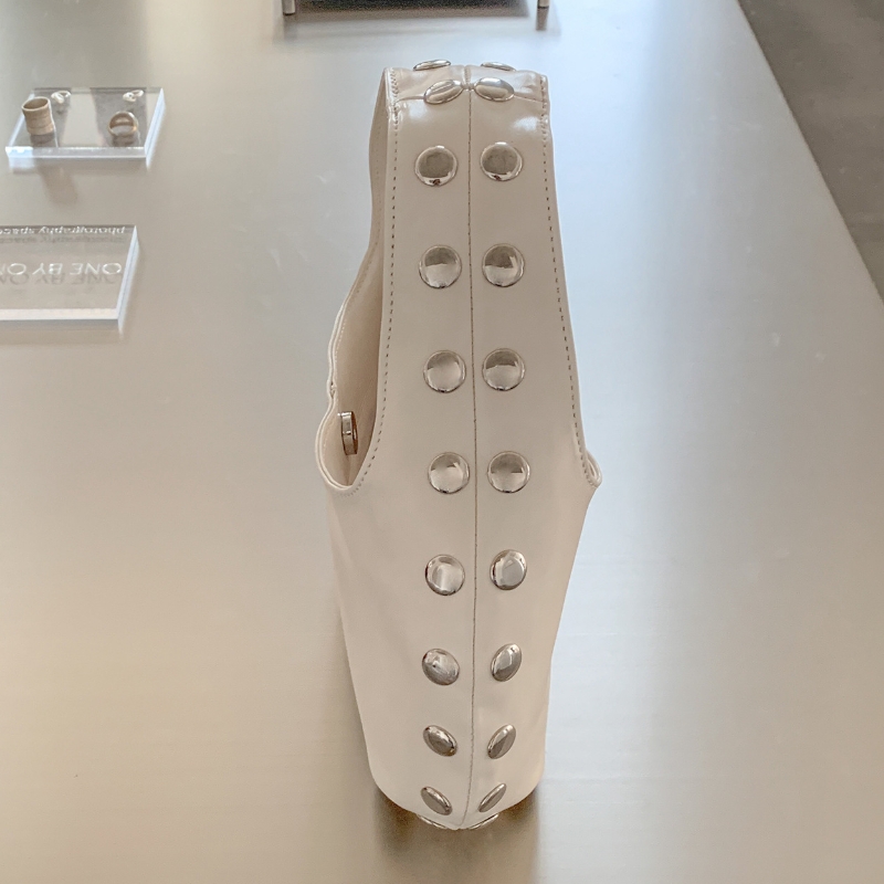 حقيبة عمل وتنقل عصرية جديدة بت - مراجعة Leatherwork Designs وسعره